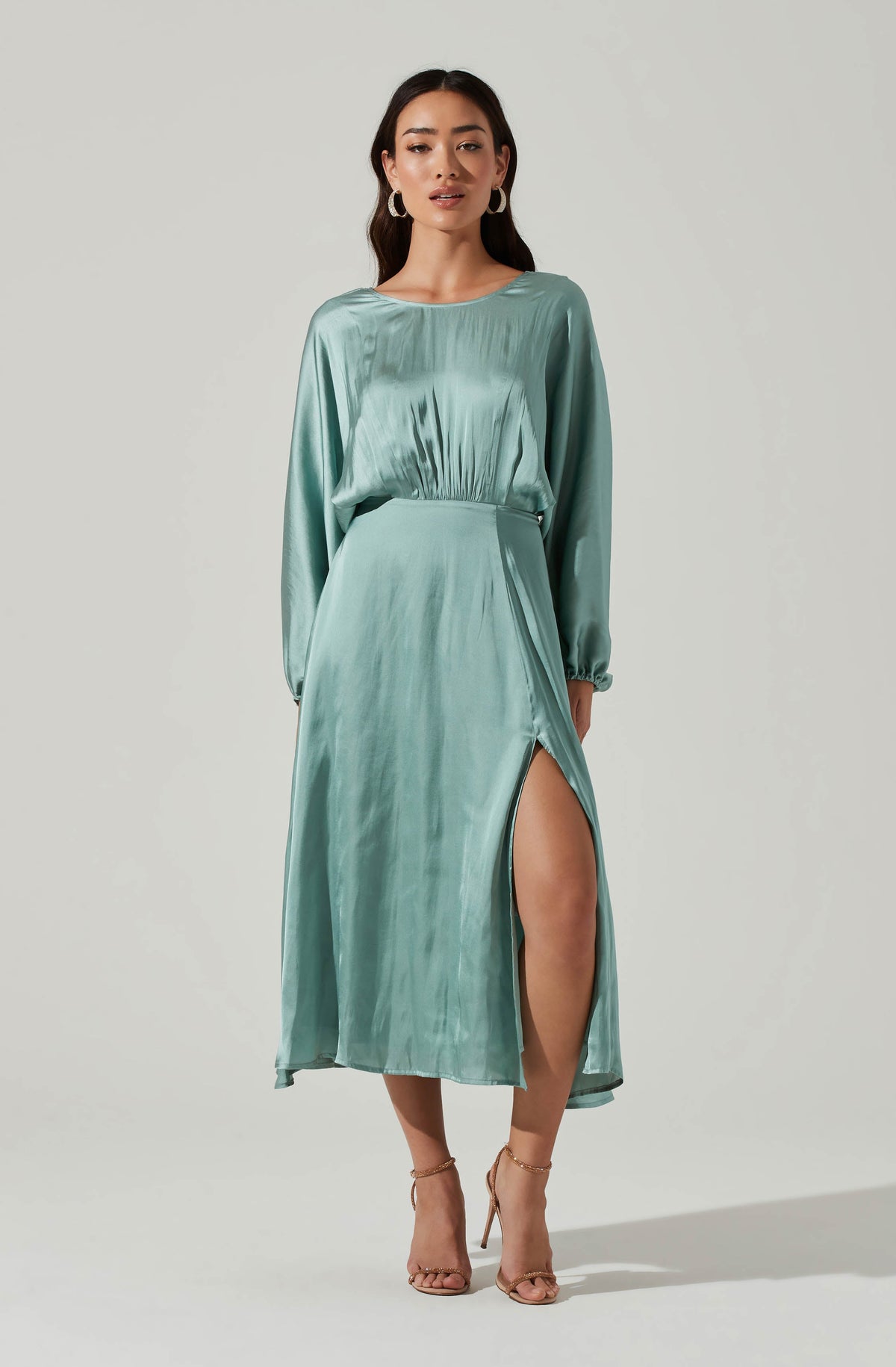 Marin Dolman Sleeve Midi Dress – ASTR ...